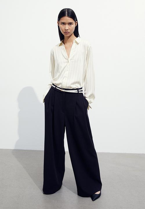 H&M - V-neck blouse - white
