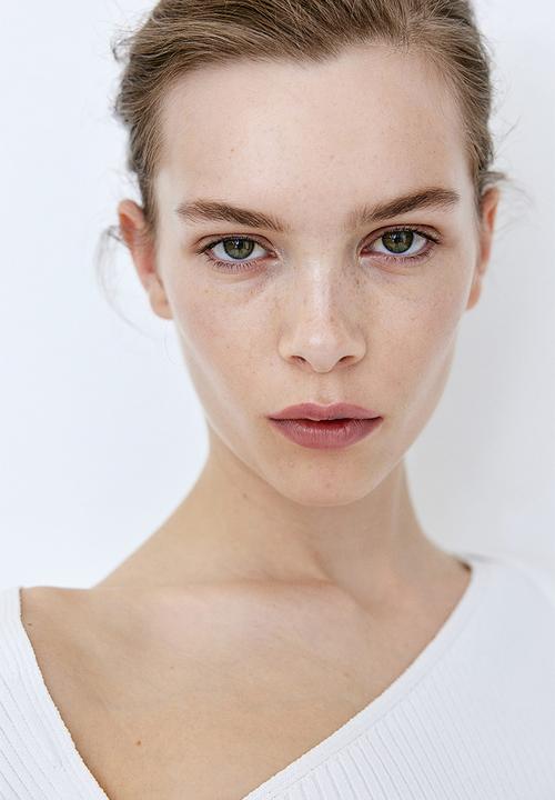 H&M - Asymmetric-neck jumper - white