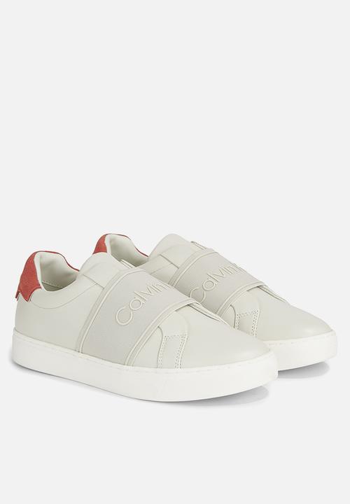 Calvin Klein - Clean cupsole slip on - dk ecru
