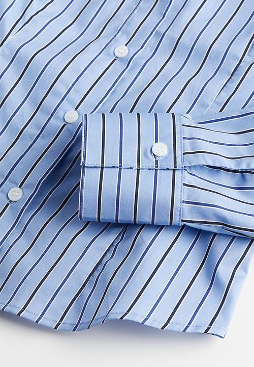 H&M - Fitted poplin shirt - light blue/striped