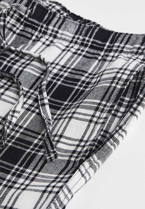 H&M - Regular fit flannel pyjama bottoms - black & white checked