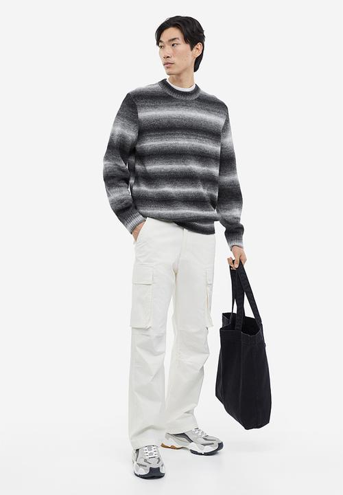 H&M - Regular fit jumper - black/striped