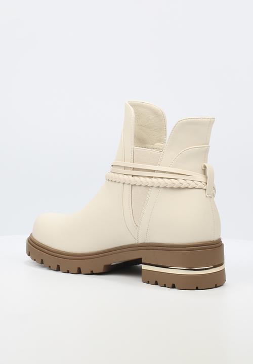 Miss Black - Vadar 3 trim ankle boot - bone