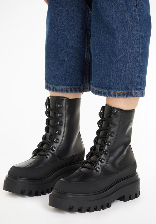 Calvin Klein - Flatform lace up boot lth - triple black