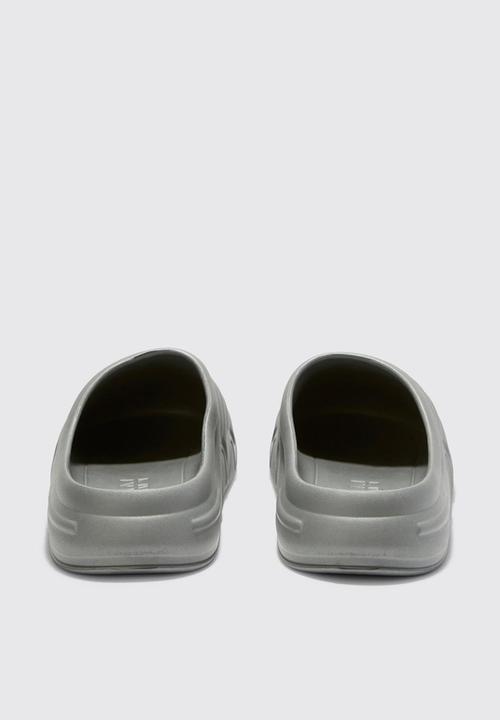boohooMAN - Moulded mule - grey