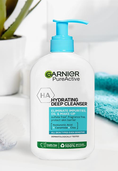 Garnier - Pure Active Hydrating Deep Hyaluronic Acid Foaming Cleanser 250ml