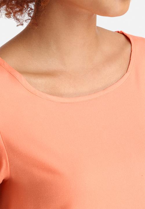 Jacqueline de Yong - Arc Top