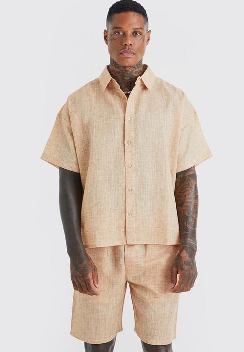 boohooMAN - Short sleeve boxy linen look shirt and short - chocolate