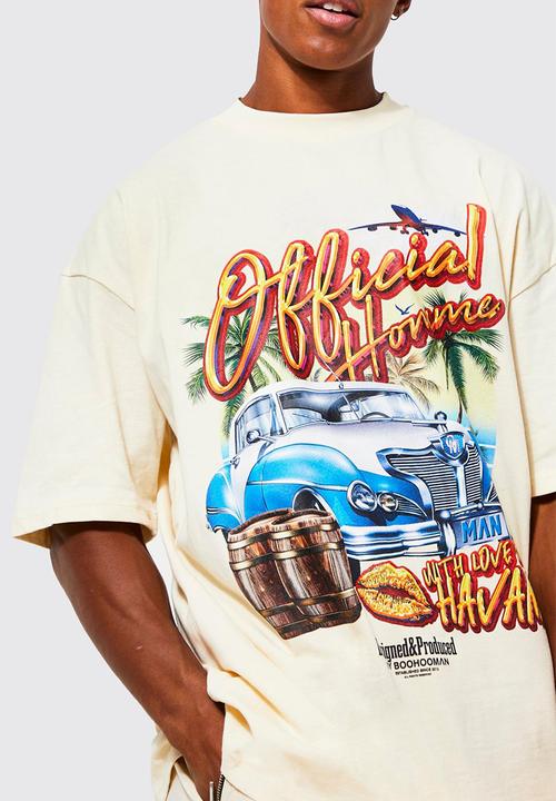 boohooMAN - Oversized extended neck car graphic t-shirt - sand