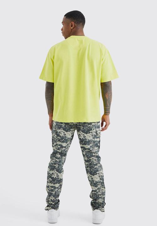 boohooMAN - Oversized loopback official t-shirt - mustard