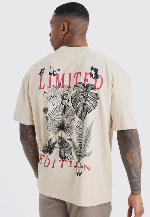 boohooMAN - Oversized tropic graphic t-shirt - sand