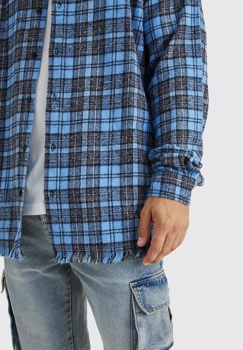 boohooMAN - Oversized grid check distressed shirt - blue