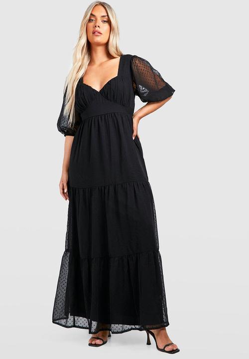 boohoo - Plus dobby milkmaid detail maxi dress - black
