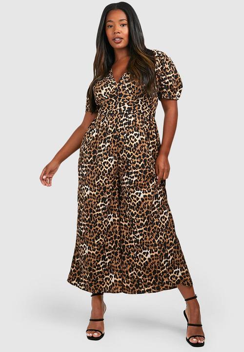 boohoo - Plus woven leopard puff sleeve jumpsuit - brown