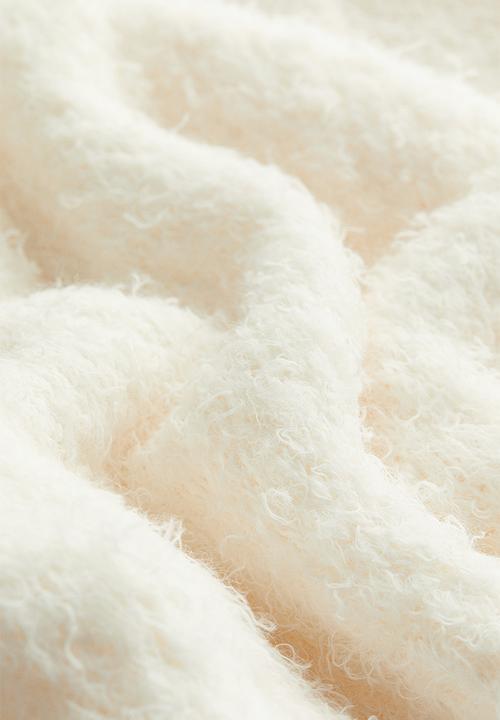 H&M - Fluffy-knit jumper - white