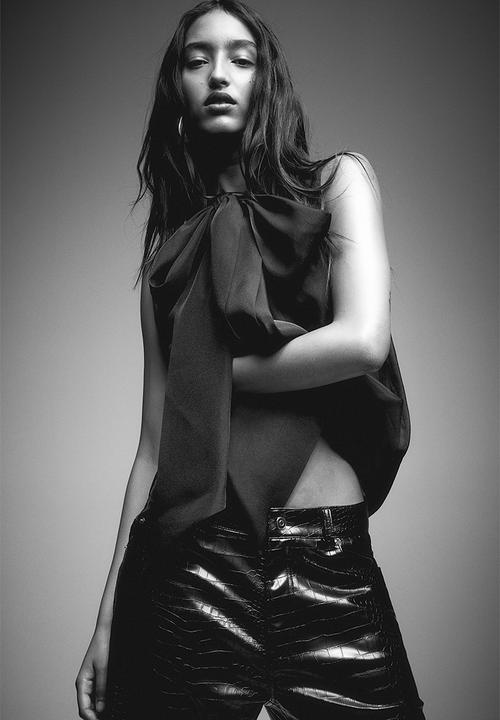 H&M - Sheer tie-neck blouse - black