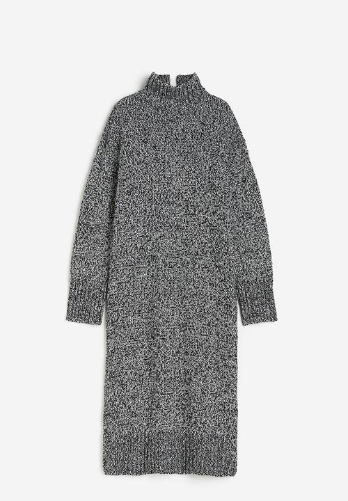 H&M - Knitted turtleneck dress - black