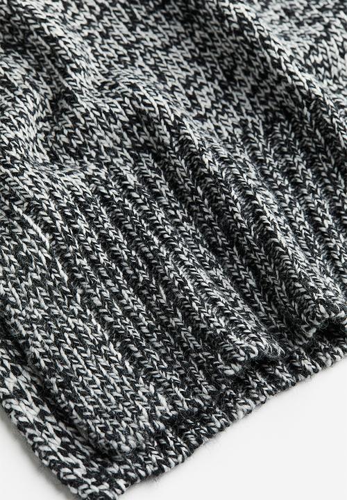 H&M - Knitted turtleneck dress - black