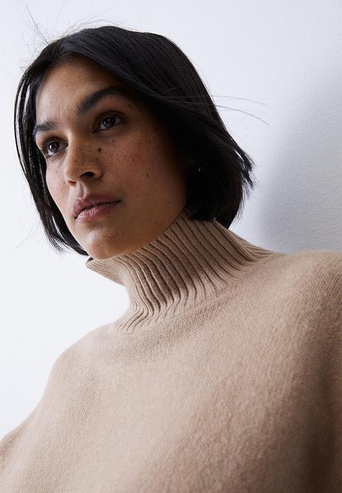 H&M - Oversized polo-neck jumper - dark beige