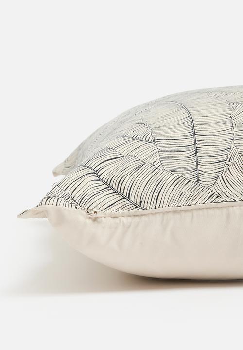 Grey Gardens - Feather Cushion Cover - Off white