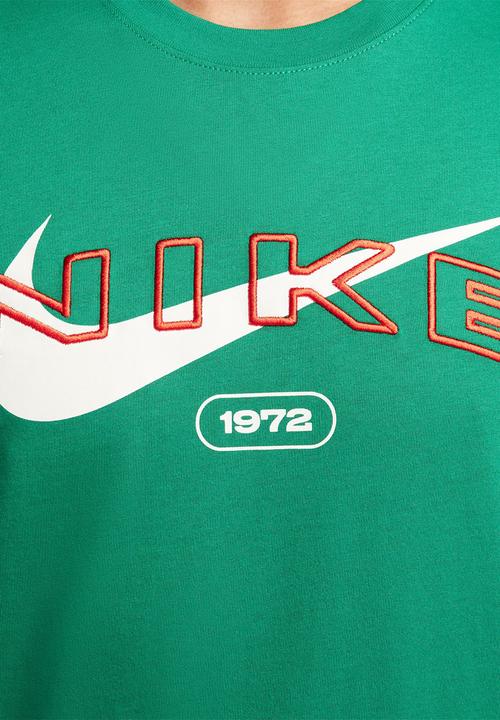 Nike - NSW  Club seasonal Hbr tee - malachite green