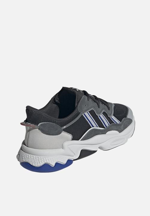 adidas Originals - Ozweego - carbon/grey two/silver met.
