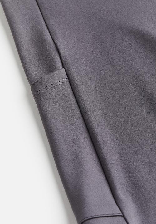 H&M - Pocket-detail cycling shorts - grey