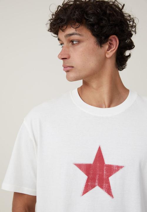 Cotton On - Loose fit art t-shirt - vintage wite/mini star 