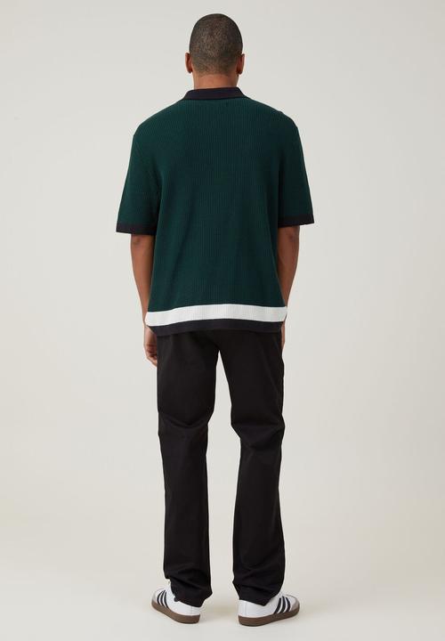 Cotton On - Regular fit straight chino - black 