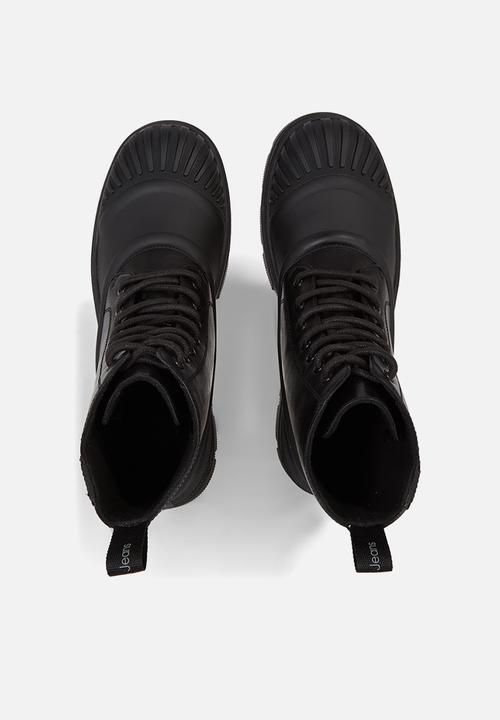 Calvin Klein - Chunky combat lace up boot - black 