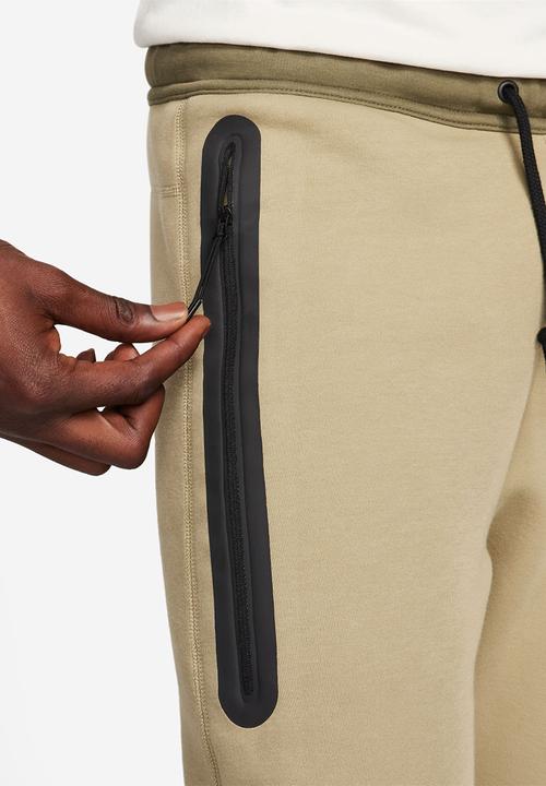 Nike - NSW tech fleece jogger - neutral olive/medium olive/black
