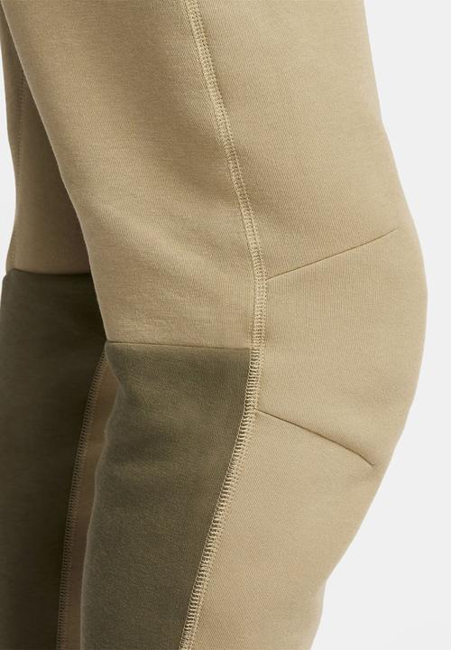 Nike - NSW tech fleece jogger - neutral olive/medium olive/black