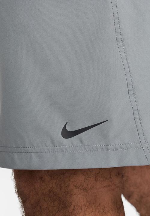 Nike - Form Dri-FIT 9" Unlined versatile shorts- smoke grey/black 