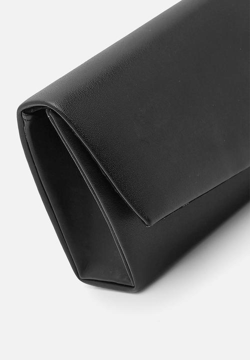 boohoo - Smooth pu structured clutch bag & chain - black