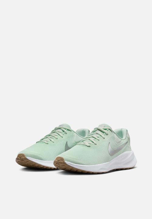 Nike - Nike Revolution 7