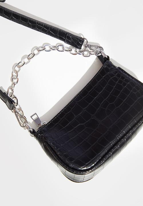 PrettyLittleThing - Black croc multi pocket cross body bag - black