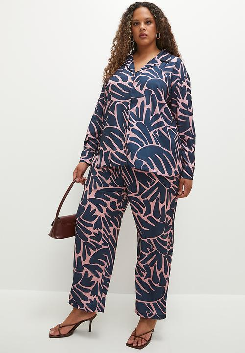 Superbalist - Soft shirt co-ord - organic graphic lines