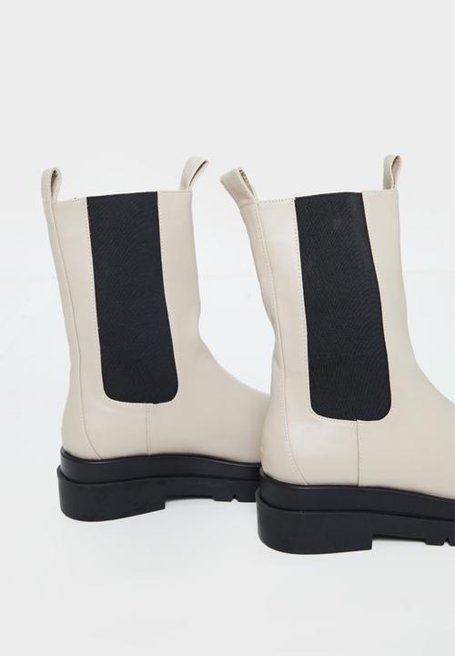 PrettyLittleThing - Cream calf high chunky chelsea boot - cream