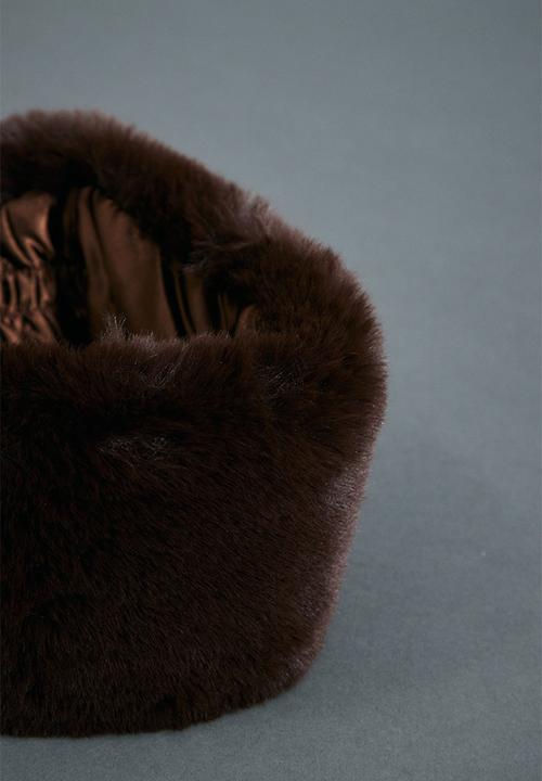 PrettyLittleThing - Chocolate soft faux fur headband - chocolate