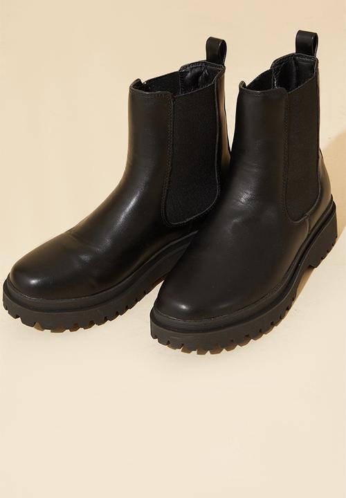 PrettyLittleThing - Black pu round toe chelsea ankle boots - black