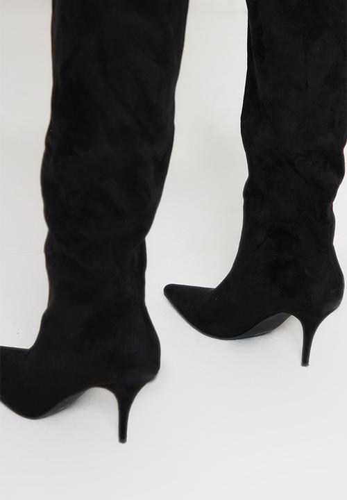 PrettyLittleThing - Black faux suede point toe low heeled knee high boots - black