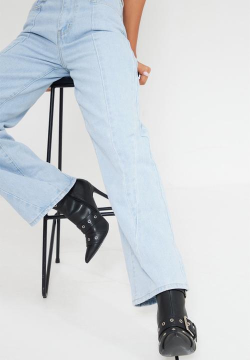 PrettyLittleThing - Black faux leather point toe buckle detail heeled ankle boot - black