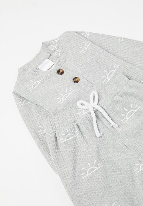 Pop Candy - 3 Piece printed romper set - grey