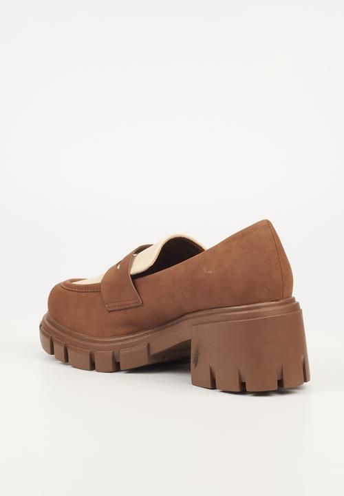 Miss Black - Odyssey 7 heeled loafer - chocolate combo