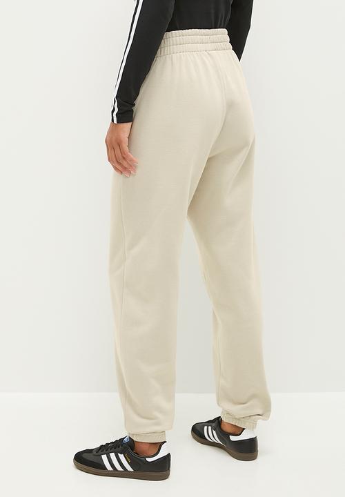 adidas Originals - Relaxed Jogger W - Putty Grey