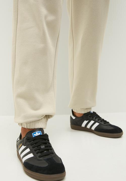 adidas Originals - Relaxed Jogger W - Putty Grey