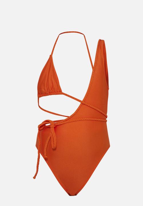 PrettyLittleThing - Orange plait detail asymmetric swimsuit - orange