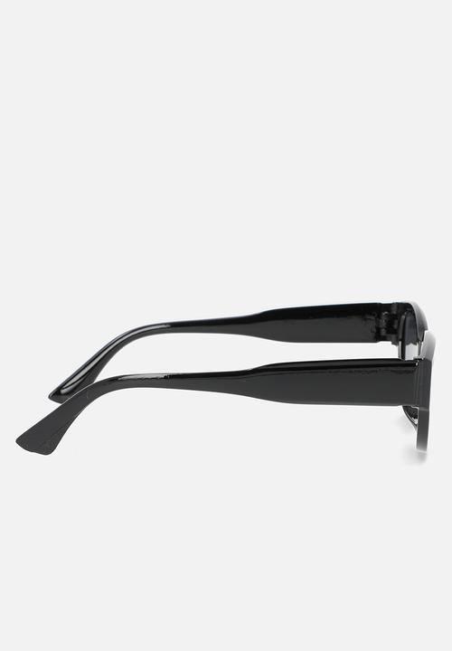 Superbalist - Nina cat-eye sunglasses - black