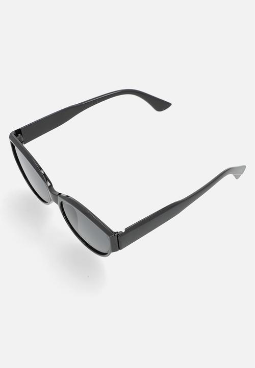 Superbalist - Nina cat-eye sunglasses - black