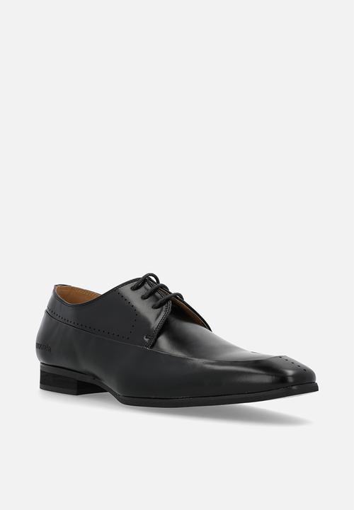 MAZERATA - Magio 106 faux leather - black